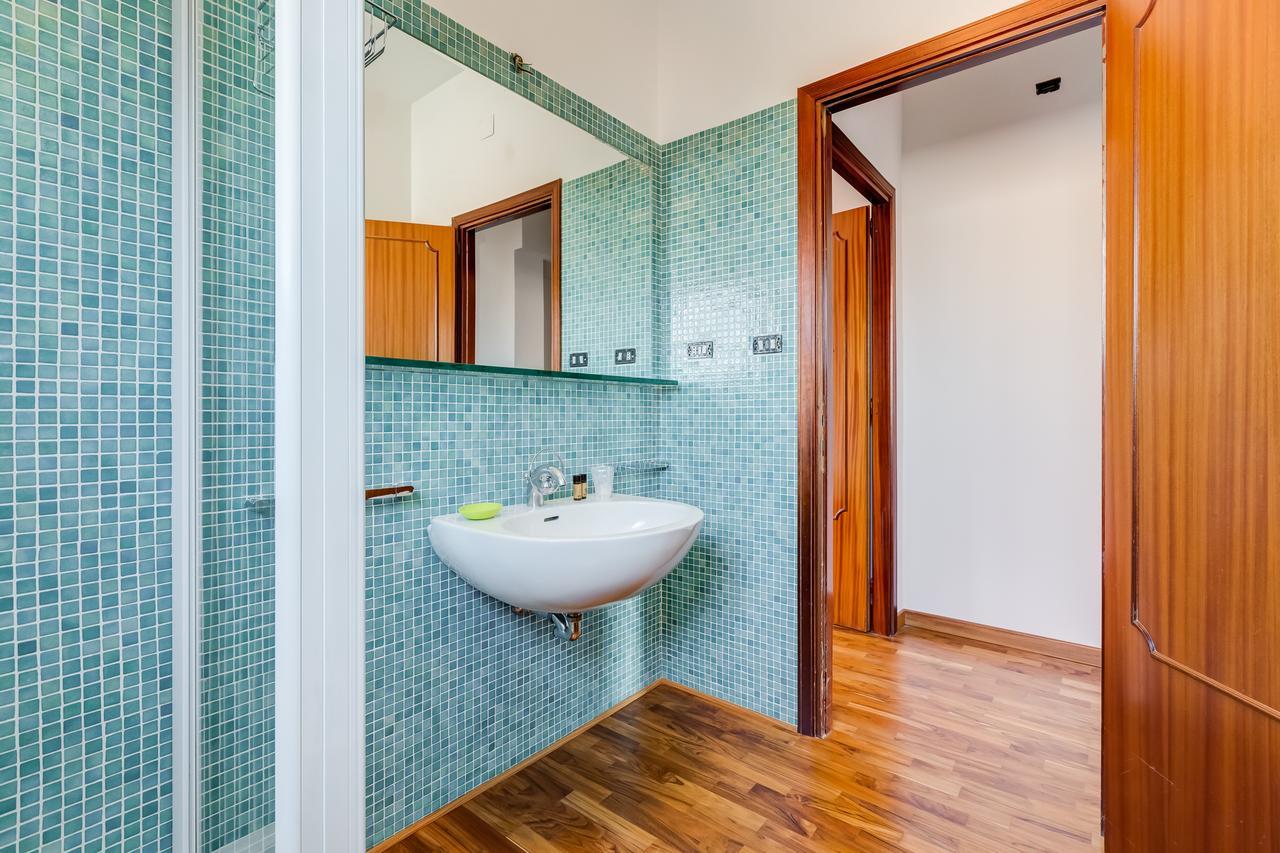 Nice And Warm Rooms Rom Exterior foto