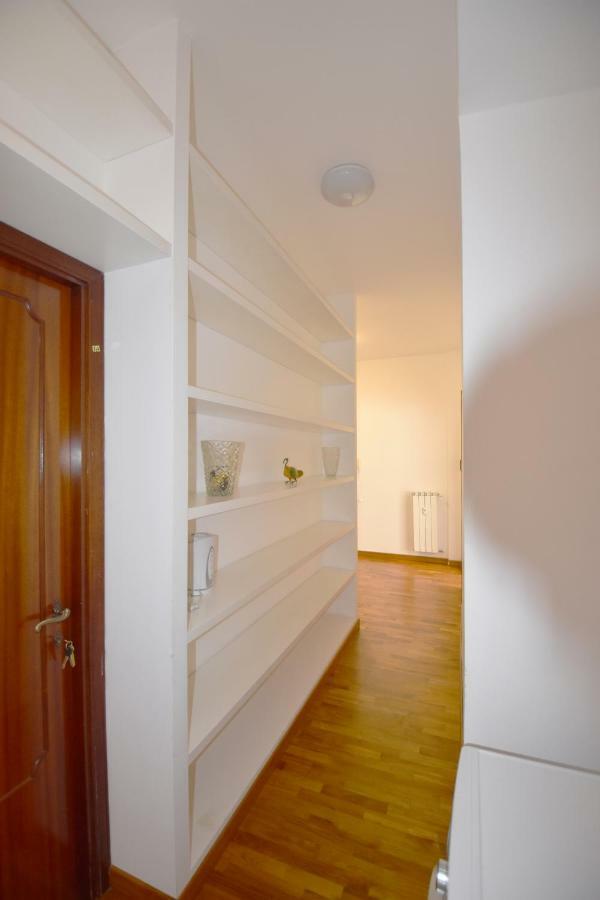 Nice And Warm Rooms Rom Exterior foto