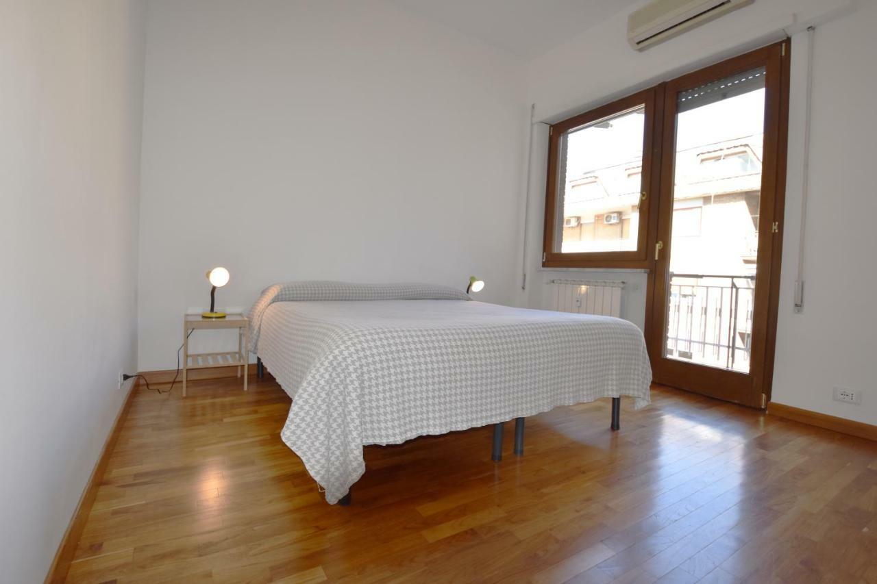 Nice And Warm Rooms Rom Exterior foto