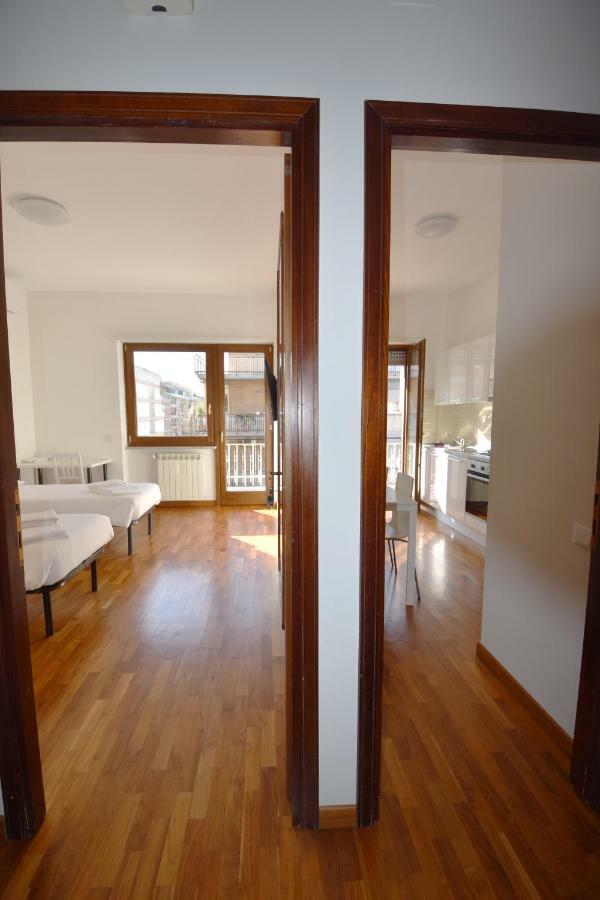 Nice And Warm Rooms Rom Exterior foto
