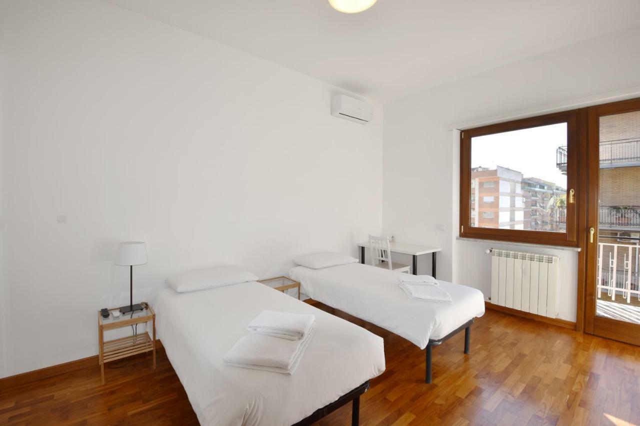 Nice And Warm Rooms Rom Exterior foto